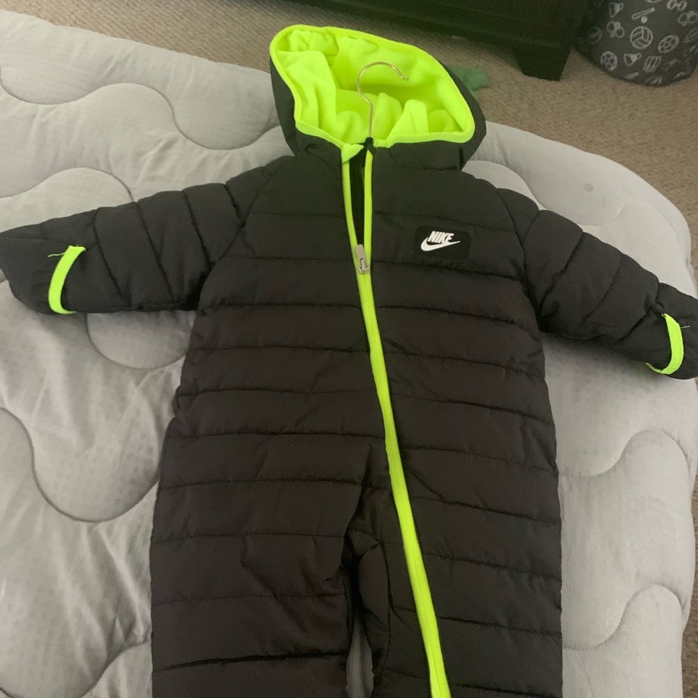 Snow suit